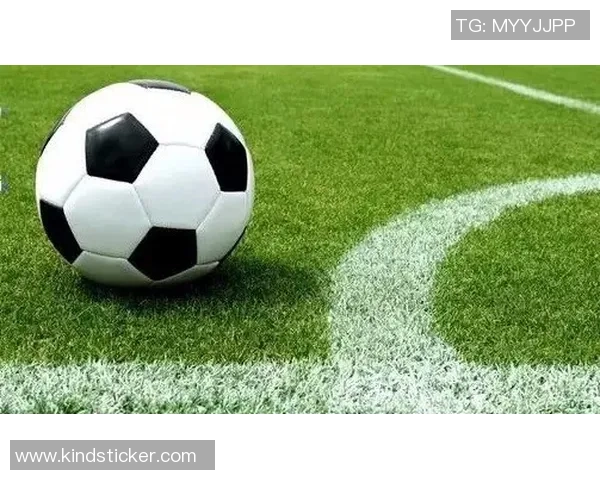 足球大师的技艺与风格相似之处探讨与分析